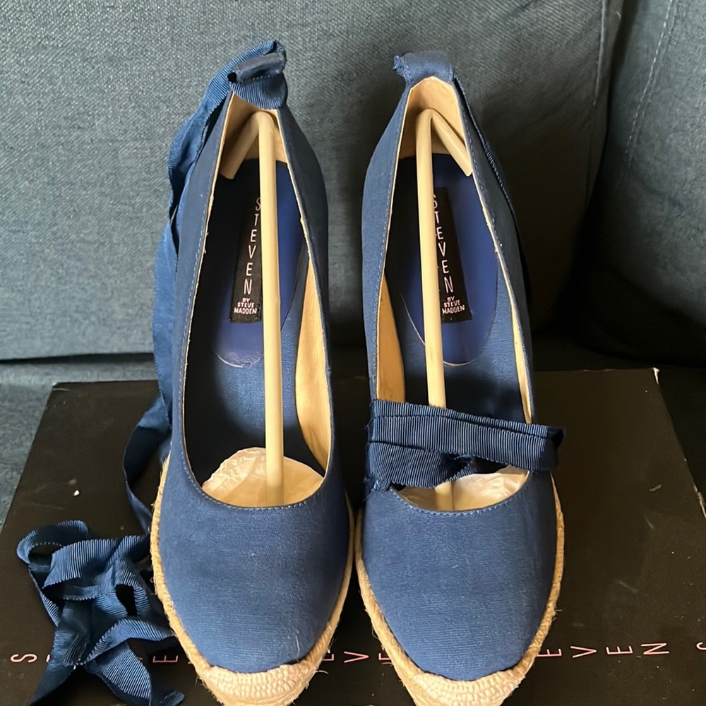Steve Madden “maritime” heels size 8